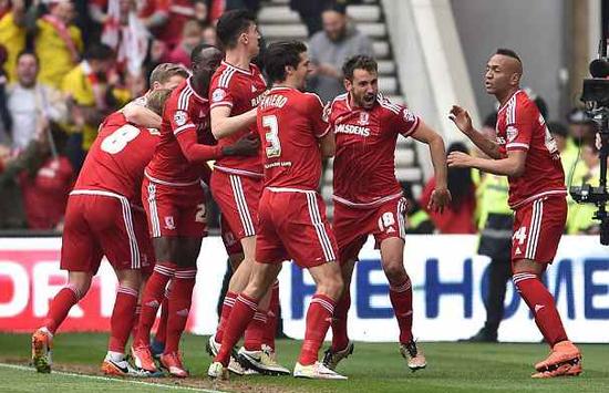 中超第5輪深圳隊2-2山東泰山 費萊尼戴偉浚雙雙梅開二度.